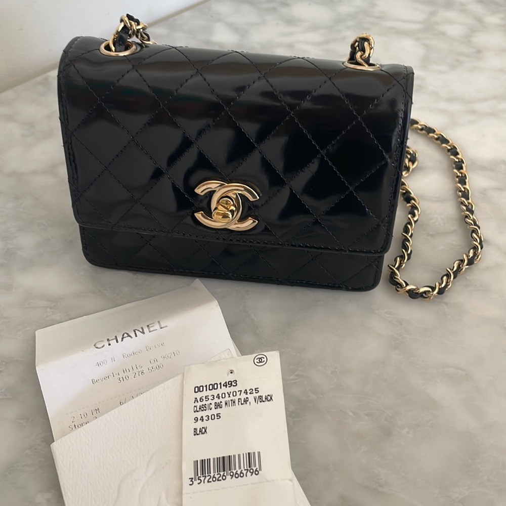 Authentic Chanel CC Chain Flap Bag Quilted Patent Mini (Kim Kardashian)